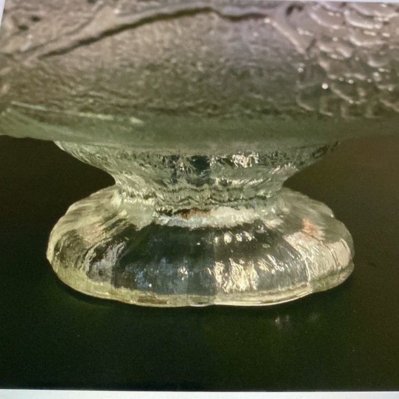 Rare Ponderosa Pine footed Vegetable Bowl Tiara - Picture 3 of 3